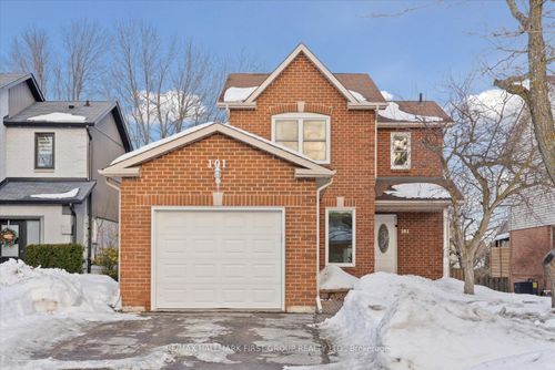 101 Natanya Blvd, Keswick, ON, L4P3P9 | Card Image