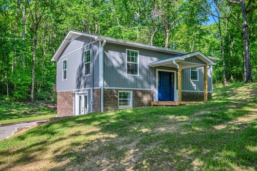 120 Bern St, Waverly, TN, 37185-1202 | Card Image