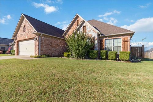 3812 N 2nd Pl, Rogers, AR, 72756-6956 | Card Image