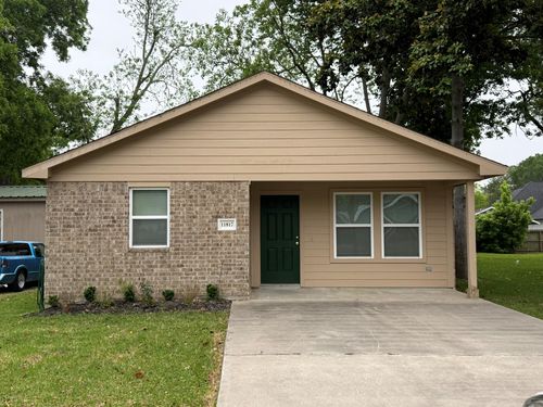 11817 13th St, Santa Fe, TX, 77510-2147 | Card Image