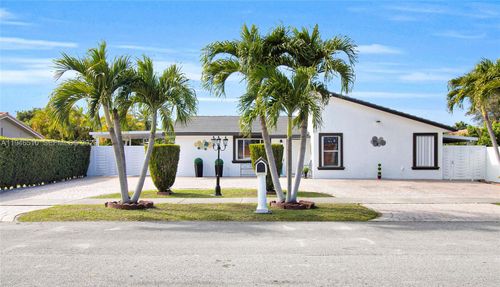 42 Nw 132nd Pl, Miami, FL, 33182-1636 | Card Image