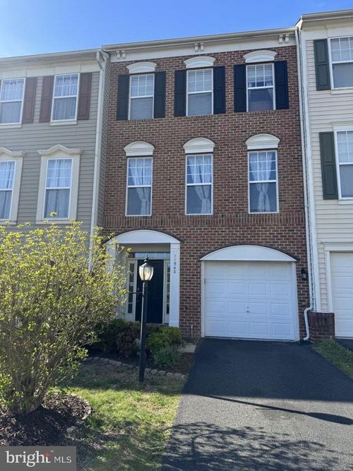 11942 Benton Lake Rd, BRISTOW, VA, 20136-6159 | Card Image