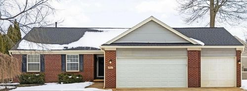 9417 Sandlewood Dr, Whitmore Lake, MI, 48189-8205 | Card Image