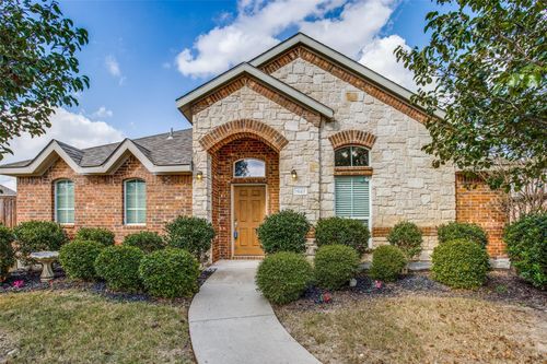 1627 Summerfield Dr, Allen, TX, 75002-1899 | Card Image