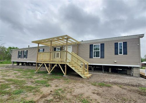 631 Bayou Rd, Belle Chasse, LA, 70037-4355 | Card Image