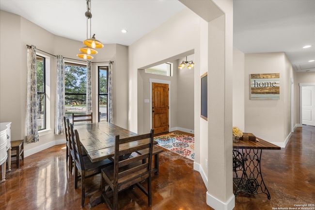 122 Twisting Oak Ct, House other with 4 bedrooms, 3 bathrooms and null parking in Pipe Creek TX | Image 8