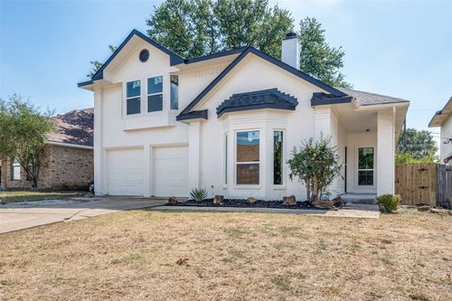 838 Cornfield Dr, Arlington, TX, 76017-6208 | Card Image
