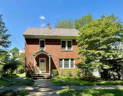 39 Hillside Rd, Northampton, MA, 01060-2119 | Card Image