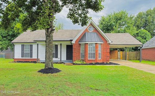 9905 Riggan Dr, Olive Branch, MS, 38654-1860 | Card Image