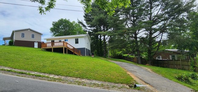 232 Overlook Dr, House other with 2 bedrooms, 2 bathrooms and null parking in Chilhowie VA | Image 4