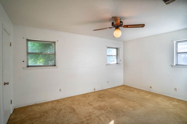 1905 Cimarron Trl, House other with 3 bedrooms, 2 bathrooms and null parking in Hurst TX | Image 16