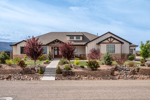 4375 W 1650 S, Cedar City, UT, 84720-1357 | Card Image