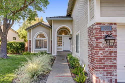 11861 Point Rock Way, Rancho Cordova, CA, 95670 | Card Image