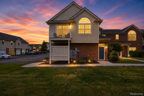 28248 S Pointe Ln, Chesterfield, MI, 48051-2347 | Card Image