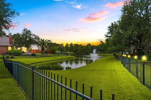 22 Crestview Trl, Houston, TX, 77082-1519 | Card Image
