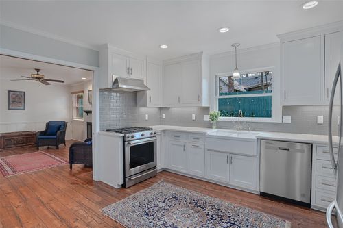 731 Oak Hill Dr, Shreveport, LA, 71106-3307 | Card Image