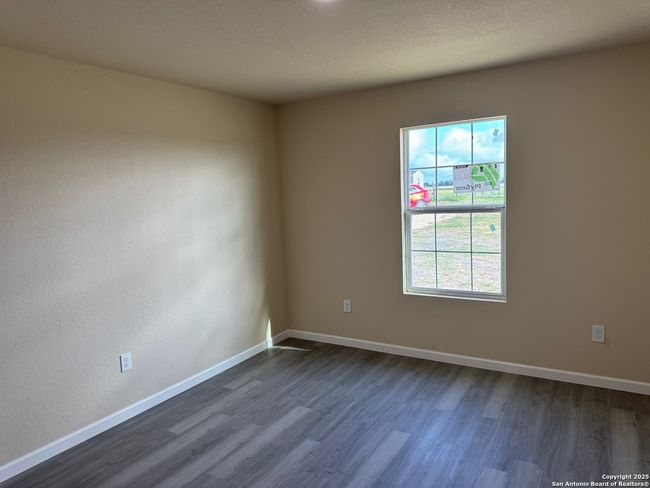 450 County Road 679, House other with 3 bedrooms, 2 bathrooms and null parking in Natalia TX | Image 15