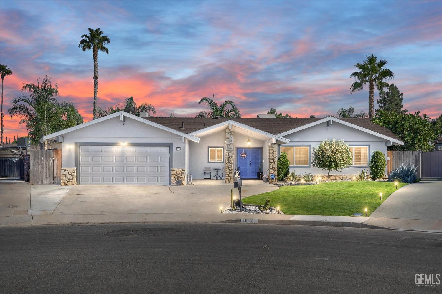 Midvale Ct, Bakersfield, CA 93309