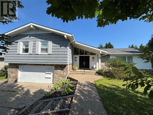 8 Spring Mountain Rd, Stephenville, NL, A2N1Z3 | Card Image