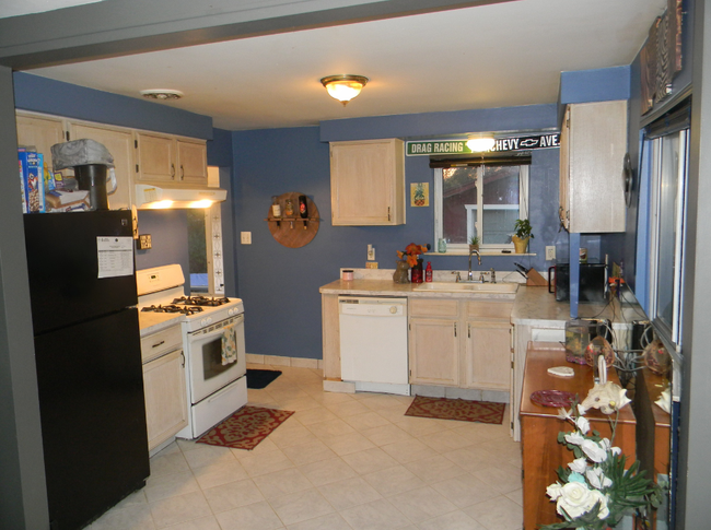 23311 Panama Ave, House other with 3 bedrooms, 1 bathrooms and null parking in Warren MI | Image 6