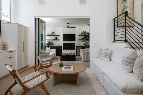 12-428 Fernleaf Ave, Corona del Mar, CA, 92625-2113 | Card Image