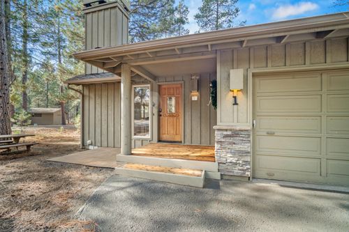 18118 Ashwood Ln, Sunriver, OR, 97707-1150 | Card Image