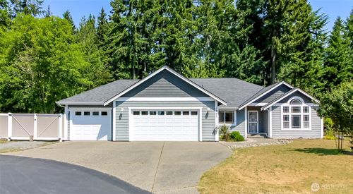 1207 139th St Nw, Gig Harbor, WA, 98332-7609 | Card Image