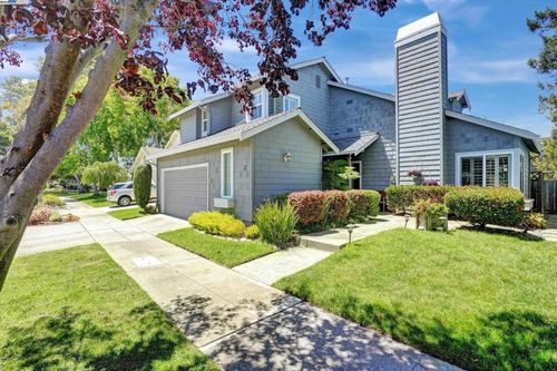37 Clipper Dr, Alameda, CA, 94502-6464 | Card Image