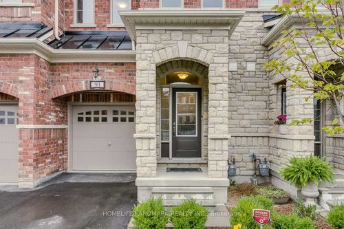 91-1331 Major Mackenzie Dr, Vaughan, ON, L6A4W4 | Card Image