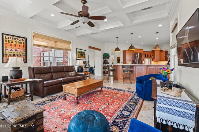 Family Room | Image 30