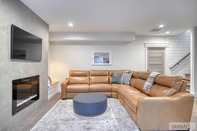 6353 E Tower Castle Loop, House other with 5 bedrooms, 3 bathrooms and 3 parking in Ammon ID | Image 46