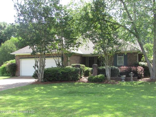803 W Deerfield Dr, Canton, MS, 39046-8431 | Card Image