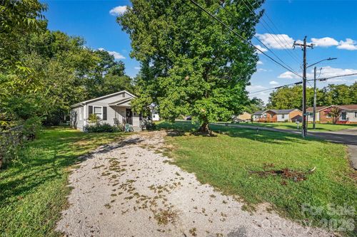 439 Baker Street Ext, Rock Hill, SC, 29730-5019 | Card Image