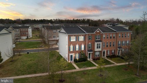15918 Mackenzie Manor Dr, HAYMARKET, VA, 20169-4995 | Card Image