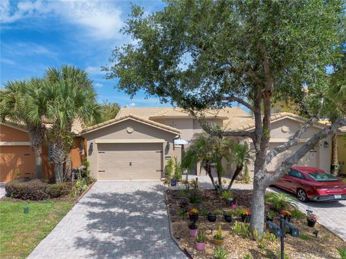 2459 Palm Tree Dr, KISSIMMEE, FL, 34759-4081 | Card Image