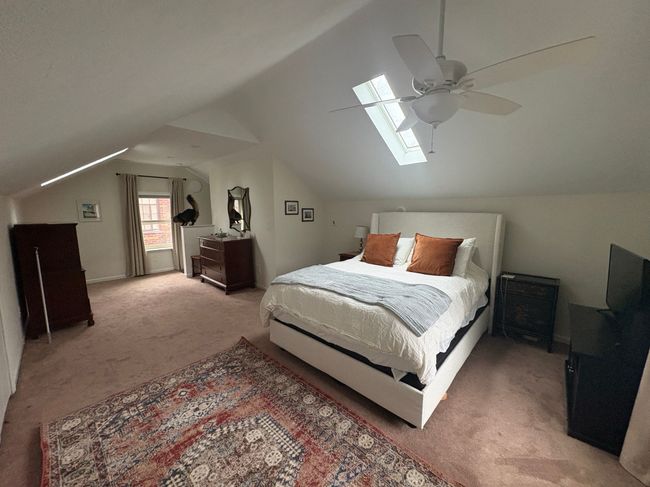 Spacious & check out the Skylights! | Image 23