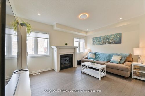 116 Cliff Thompson Crt, Markham, ON, L0E1R0 | Card Image