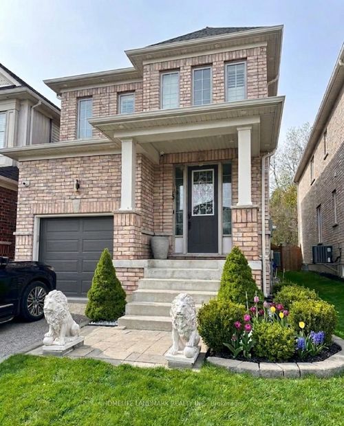 118 Bridlewood Blvd, Whitby, ON, L1R0N2 | Card Image