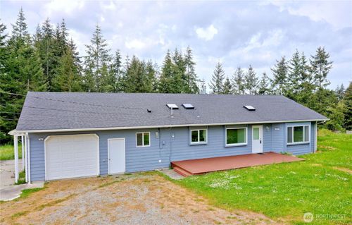 395 Sunset Dr, Oak Harbor, WA, 98277-7855 | Card Image