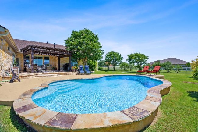 30112 Twin Creek Dr, House other with 3 bedrooms, 2 bathrooms and 6 parking in Georgetown TX | Image 23