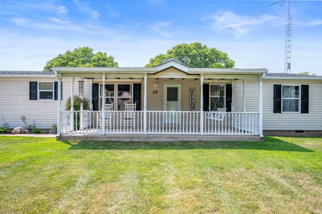 317 N Walnut St, House other with 4 bedrooms, 2 bathrooms and null parking in Mount Summit IN | Image 5