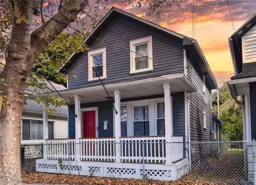 2061 W 33rd St, Cleveland, OH, 44113-3903 | Card Image