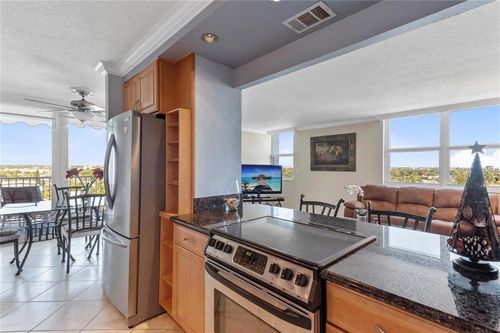 ph-a-2881 Ne 33rd Ct, Fort Lauderdale, FL, 33306-2057 | Card Image