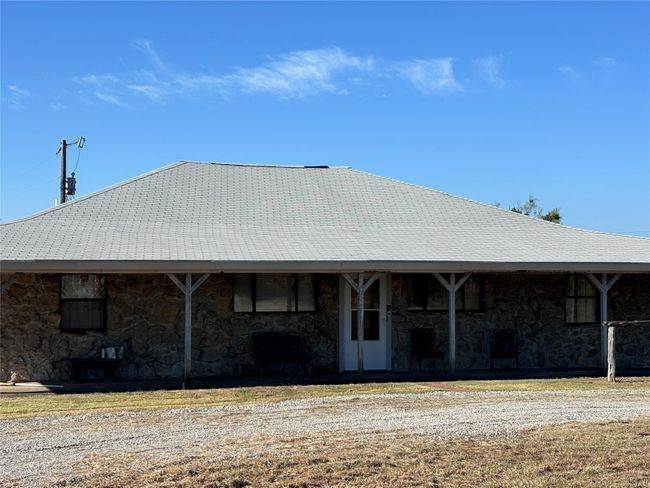 View of front door entry and porch | Image 6