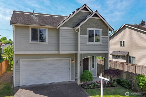 3215 Garnet St Street Se, Olympia, WA, 98501 | Card Image