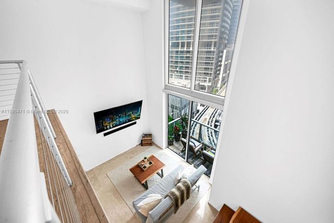 APT-806 - 1050 Brickell Ave, Condo with 1 bedrooms, 2 bathrooms and null parking in Miami FL | Image 31
