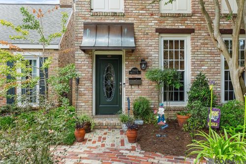 b-7940 Wrenwood Blvd, Baton Rouge, LA, 70809-1766 | Card Image
