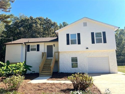 85 Edelweiss Dr, Fairburn, GA, 30213-1706 | Card Image