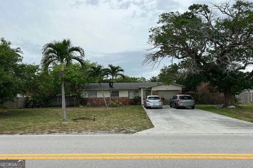 285 Nw 35th St, Boca Raton, FL, 33431-5831 | Card Image