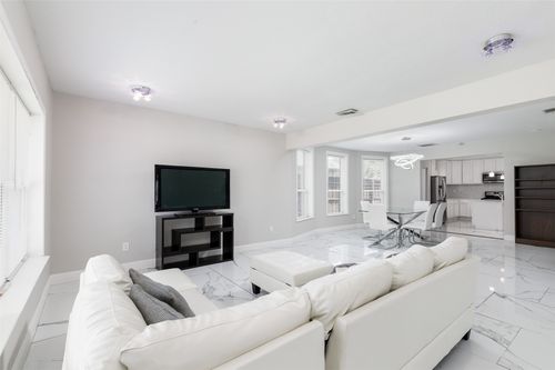 5702 Ellsworth Ave, Dallas, TX, 75206-5502 | Card Image